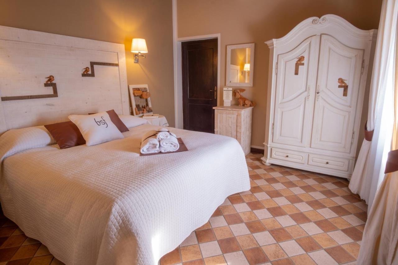 Borgo San Faustino Country Relais And Spa Morrano Екстериор снимка